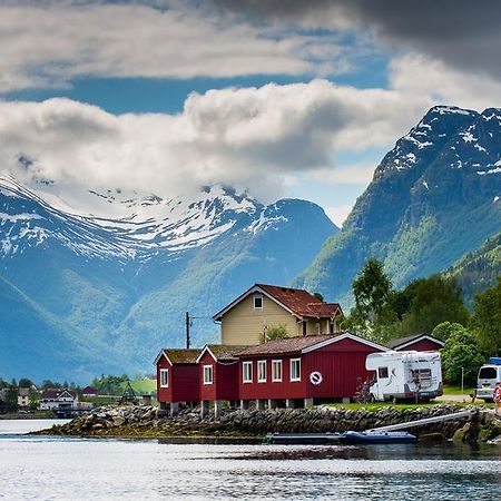 Nesset Fjordcamping Olden Exteriér fotografie
