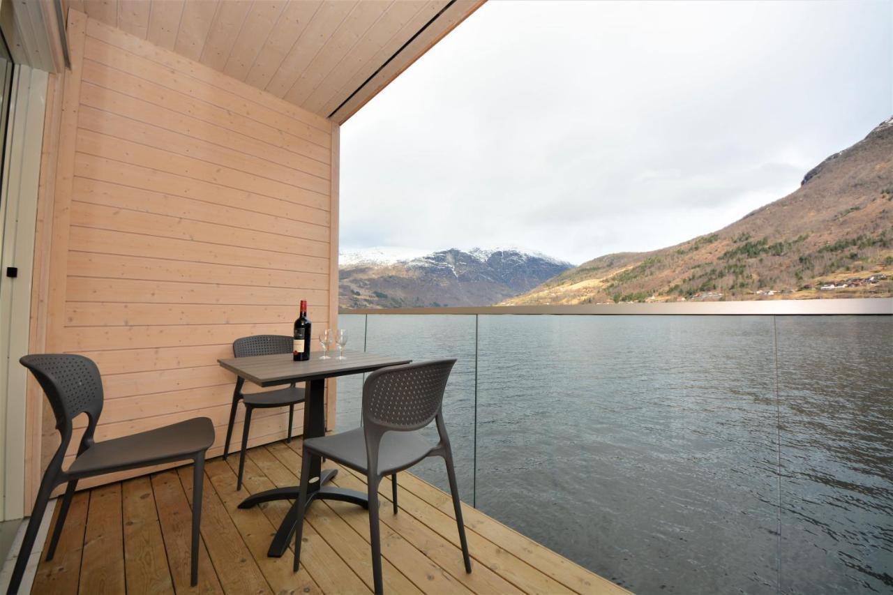 Nesset Fjordcamping Olden Exteriér fotografie